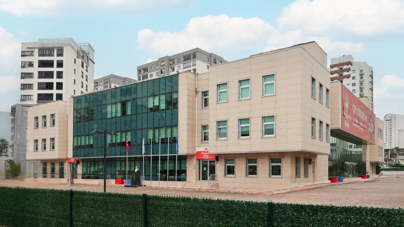 Özel Osmangazi Bahçeşehir Koleji Modern İlkokulu dış görünüm
