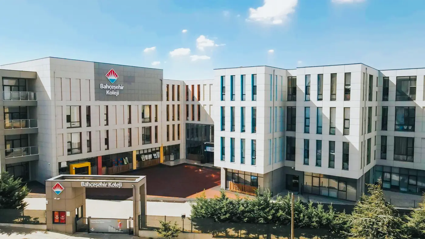 Özel Tekirdağ Bahçeşehir Koleji İlkokulu dış görünüm